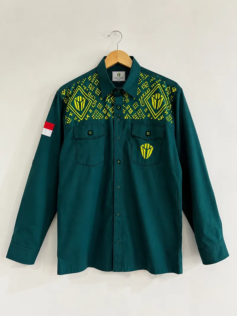 Hasil produksi kemeja custom Keno Konveksi